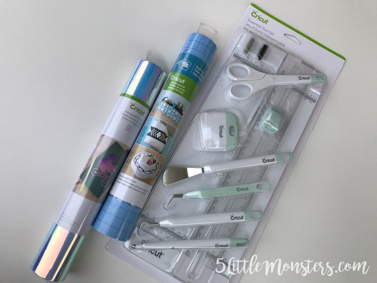 5 Little Monsters: Cricut 101: Tools and Supplies (and a Cute Sign)